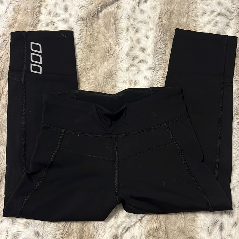 Lorna Jane Cropped Legging